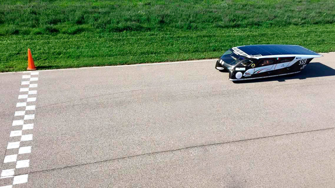 O Emilia 4 está entre os magníficos onze do American Solar Challenge